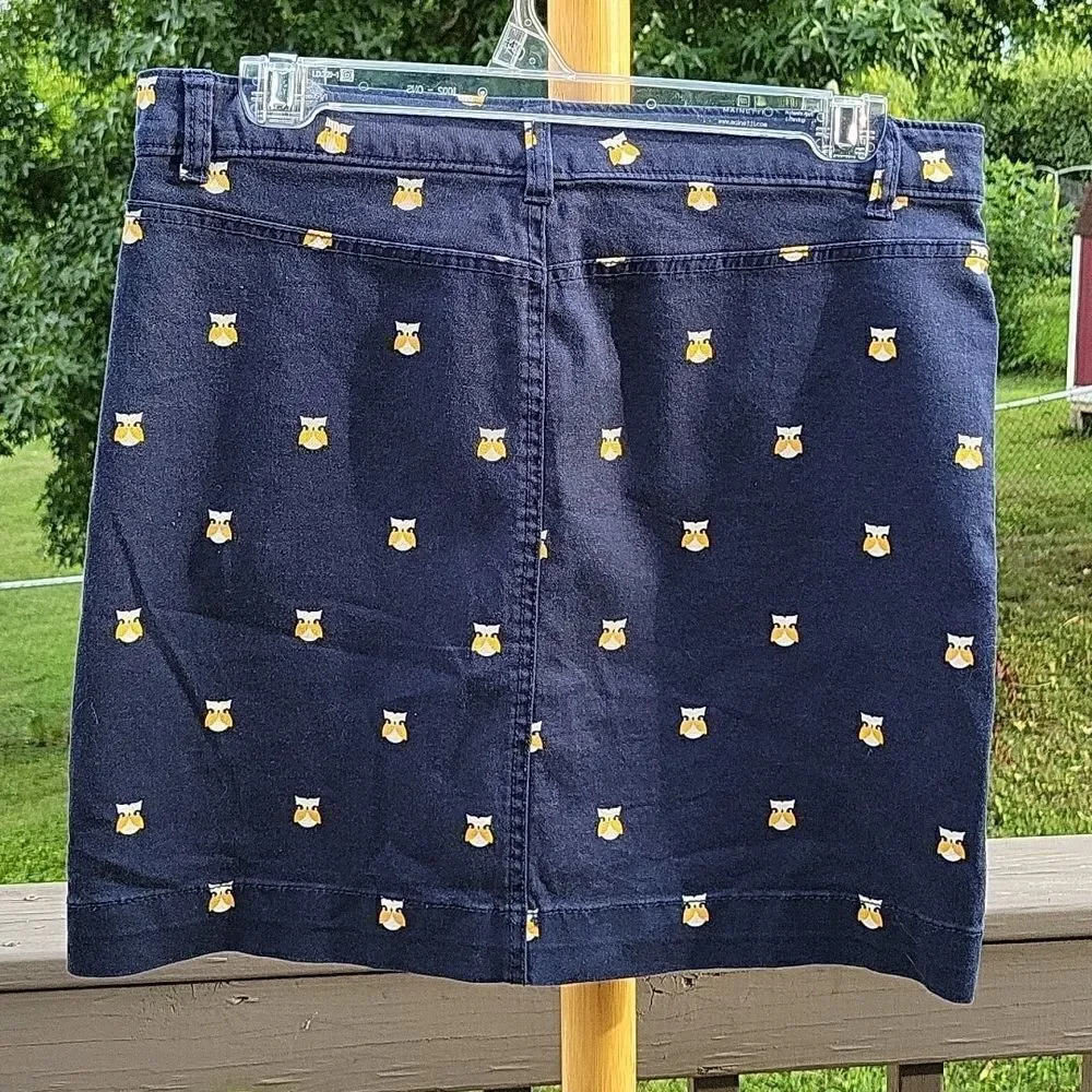 G. H. bass & Co navy owl skirt size 2